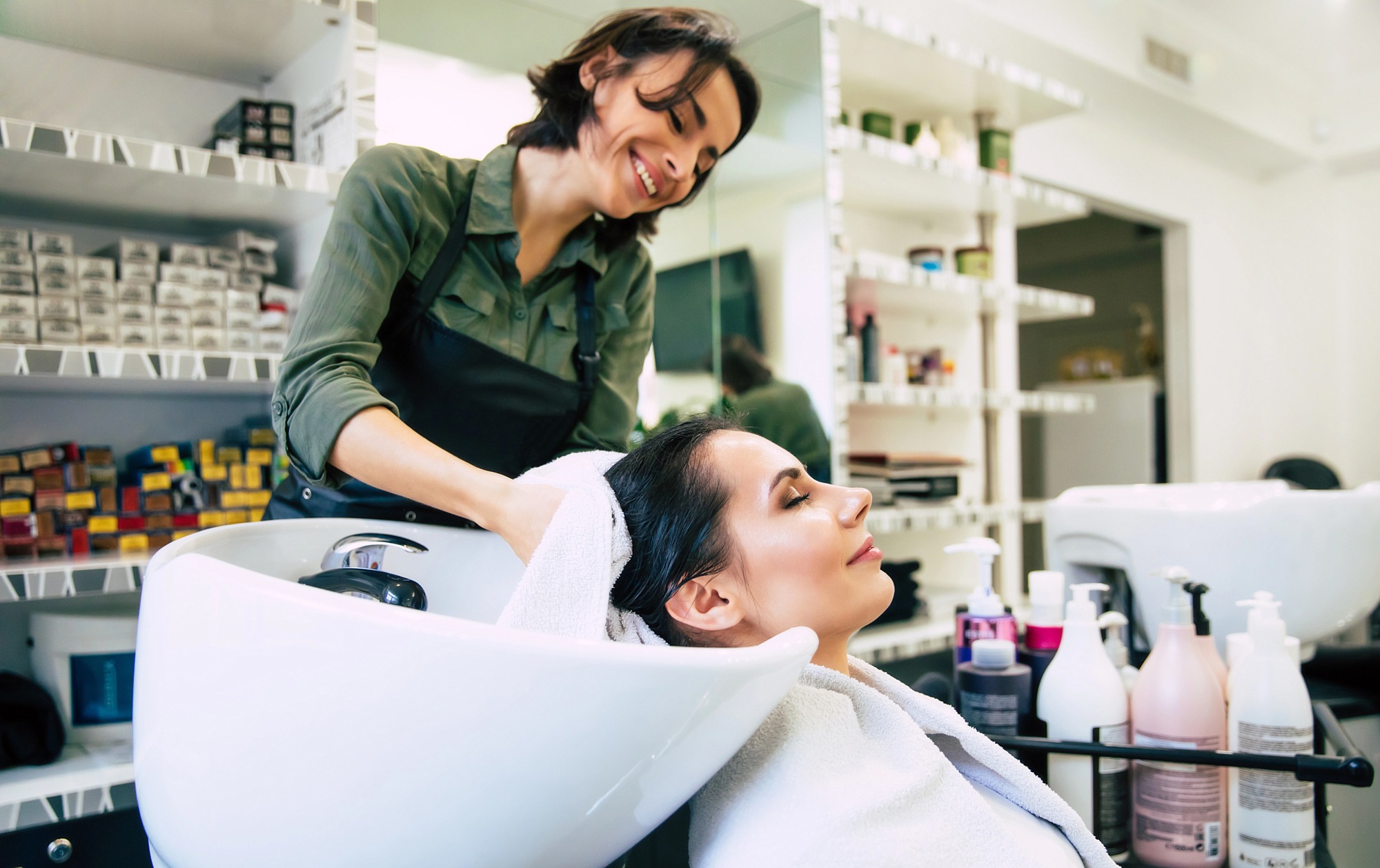 HairUncut | Depositphotos 350915908 L